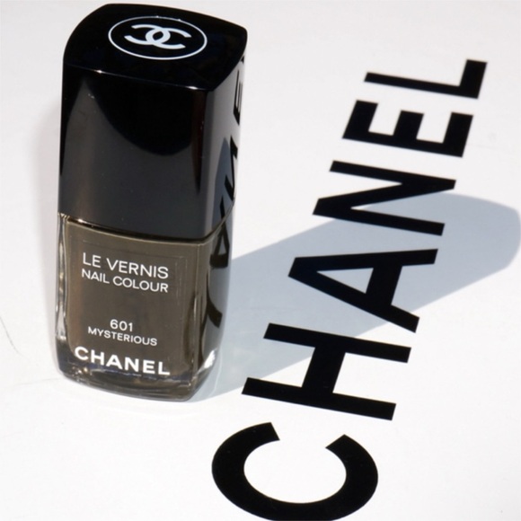 Chanel LE VERNIS 601 “Mysterious” Nail Polish Colour NIB New Full Size - Picture 2 of 4